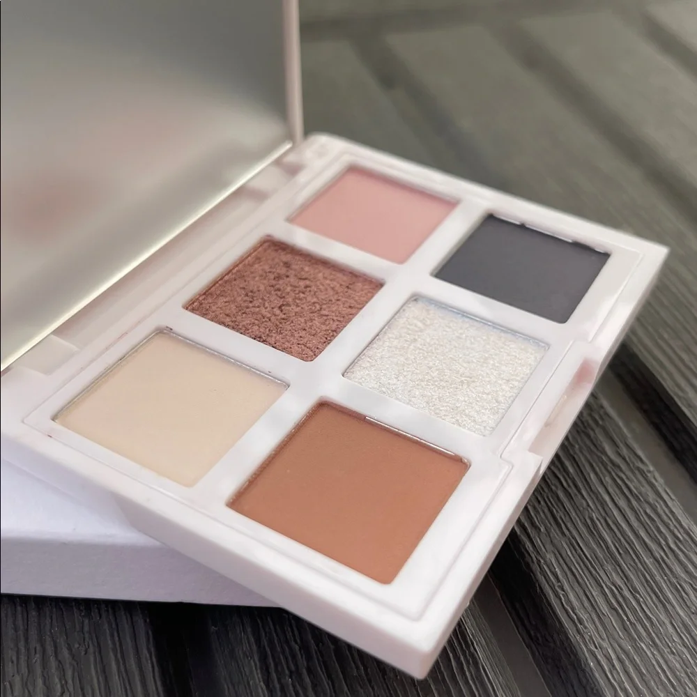 LITHE BEAUTY - Astral Eyeshadow Palette